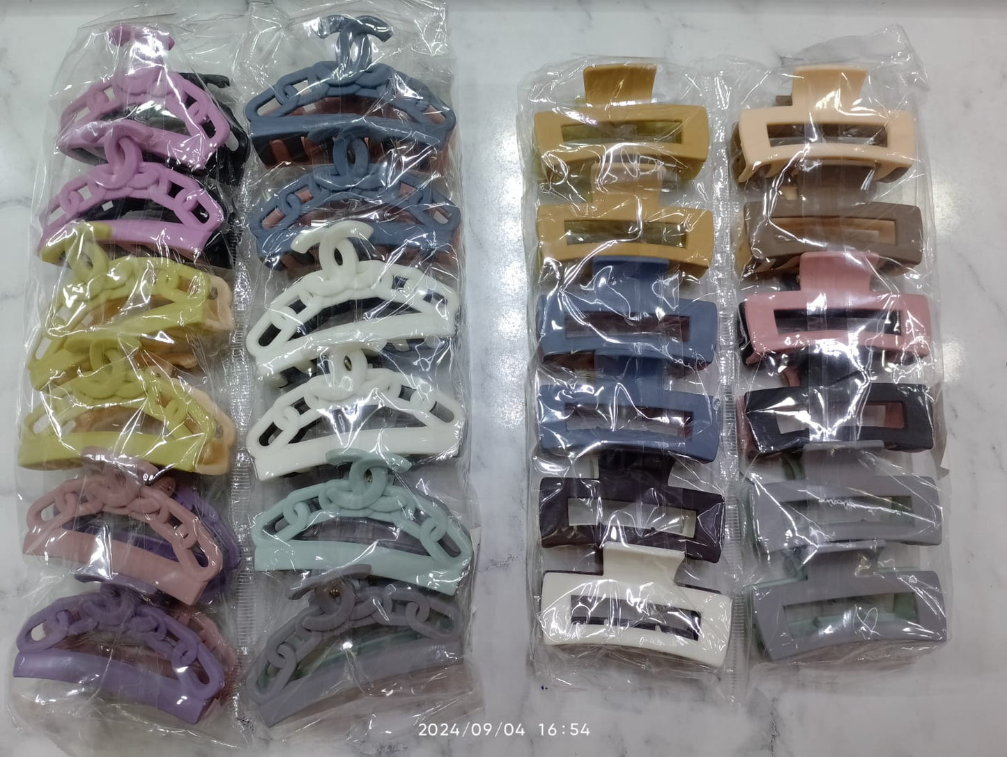 Clutchers (only for wholesale) pack of 2 (24 Pieces)